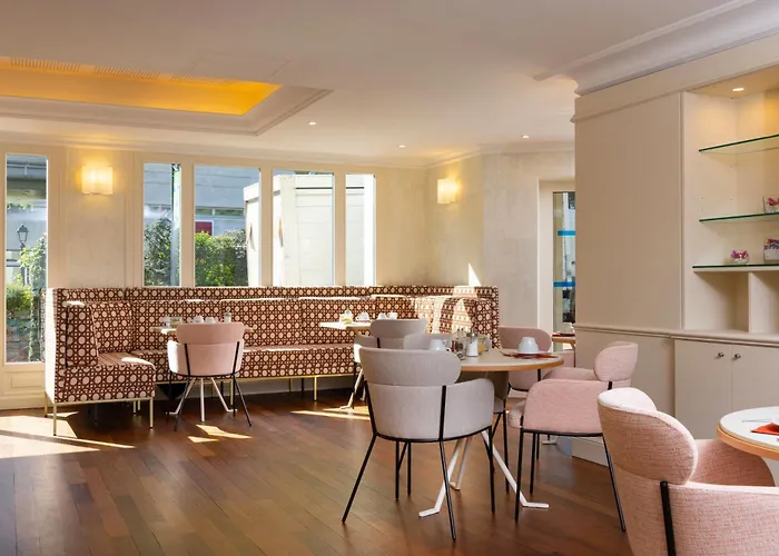 Le Plessis Grand Hotel